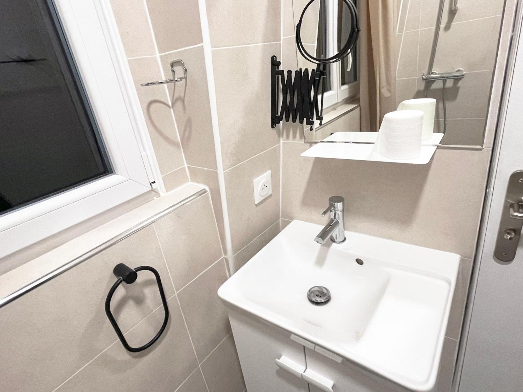 Appartement Moderne A Paris Pour 4 Personnes Exterior foto